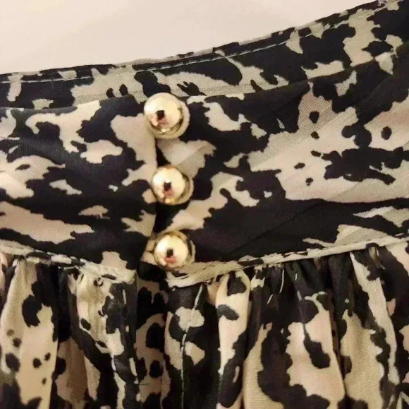 H&M Size S Animal Print Blouse Long Sleeve Button Neck Womens Black White #P258 - Picture 2 of 7